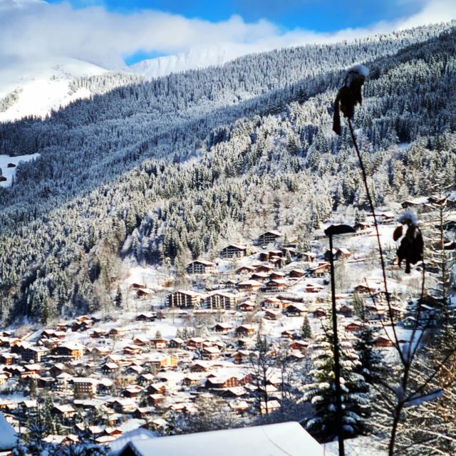 Good morning Morzine! What a view from Chalet Gentiane today.#chaletgentiane #chaletdesfleurs  #skiholiday #chaletholiday #morzine #skichalet #mountainholiday